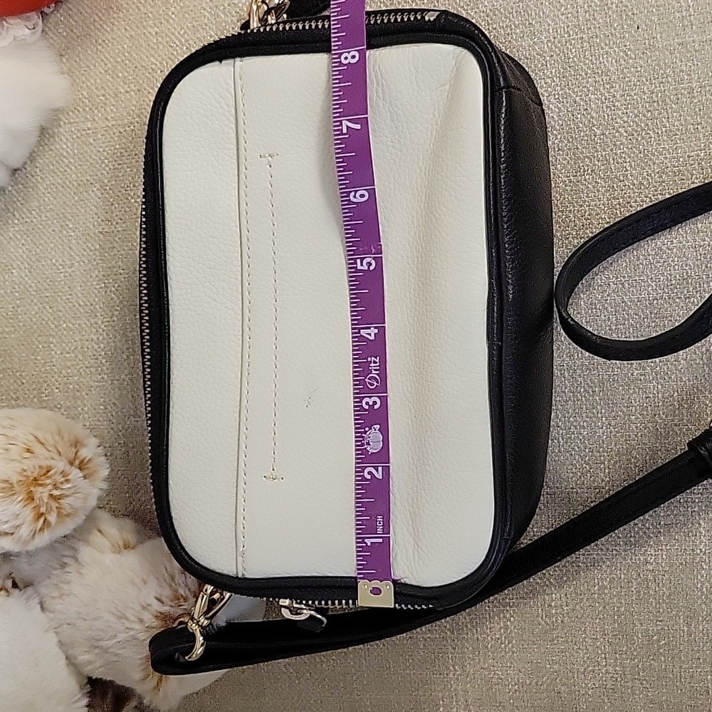Banana Republic small double zip leather purse